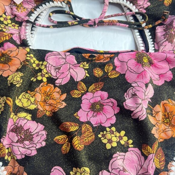 VICTORIA'S SECRET SWIM Ruffle One-Piece cheeky Swimsuit w/ Crochet cut out XL - Picture 6 of 13